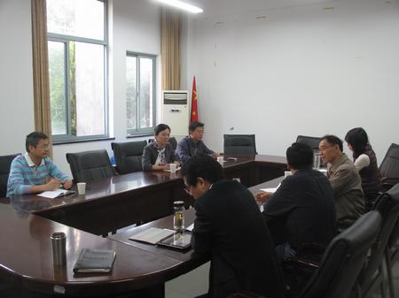 学校纪委书记郝敬习一行来理学院调研和指导工作